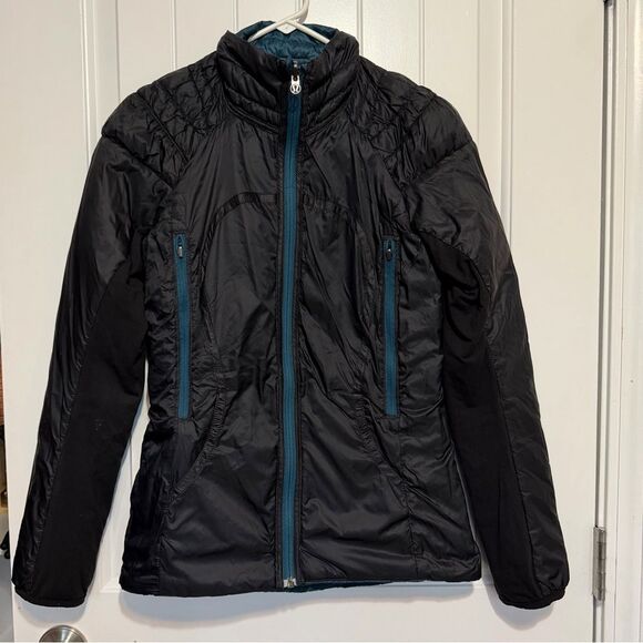 Lululemon Run Turn Around Women’s Reversible Jacket Alberta Lake/Black 4 Goose - Picture 8 of 9
